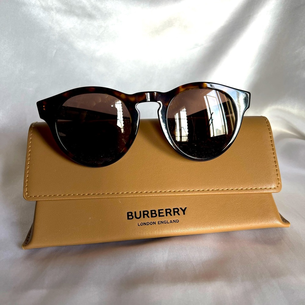 Burberry Reid Sunglasses